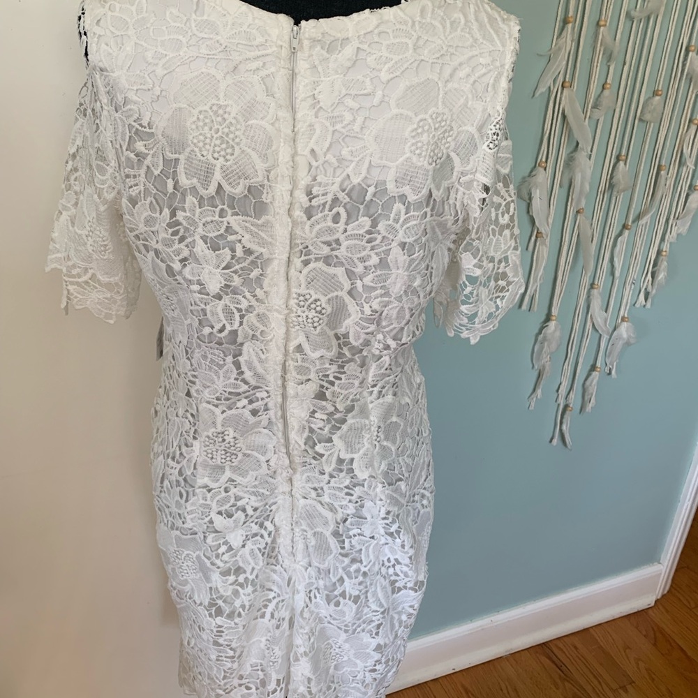 Madison Leigh White Dress - Picture 4 of 12